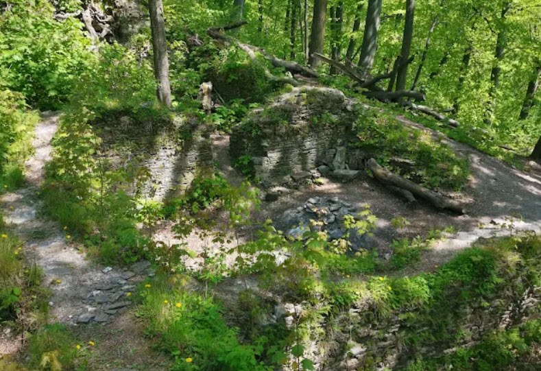 Zřícenina Hradu Drahotuš, Czech Republic (Czechia)